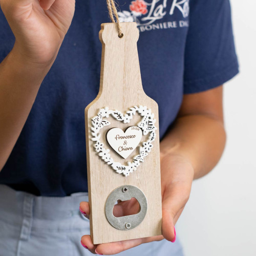 Bomboniere apribottiglie in legno linea LOVE Personalizzabile