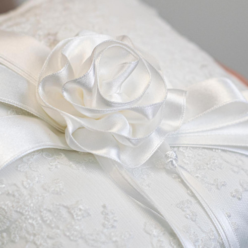 Cuscino Portafedi Matrimonio elegante con rosa e pizzo - Alta Qualità